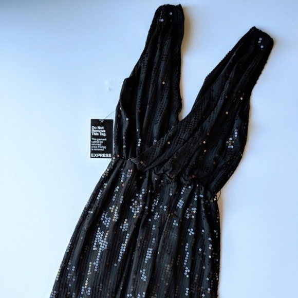 NWT Express V-neck Black Dress with Sequins - Picture 2 of 6